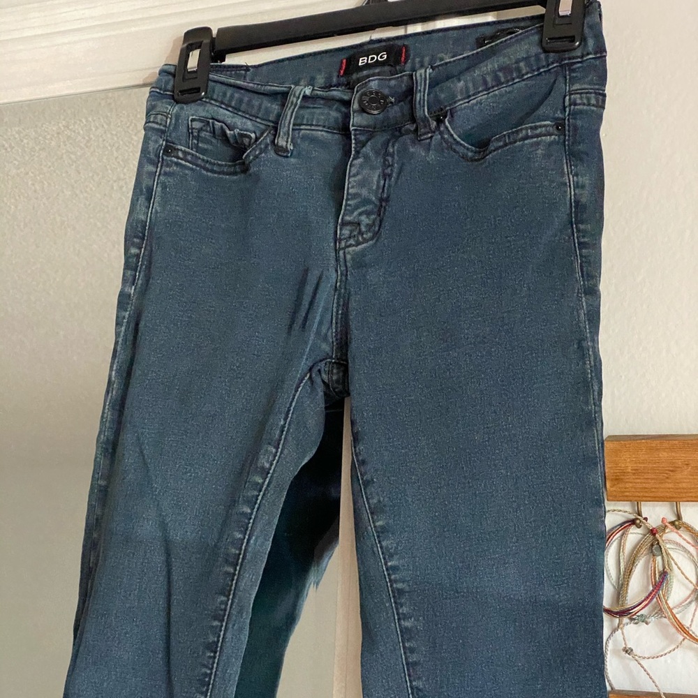 BDG Black Knee Ripped Jeans